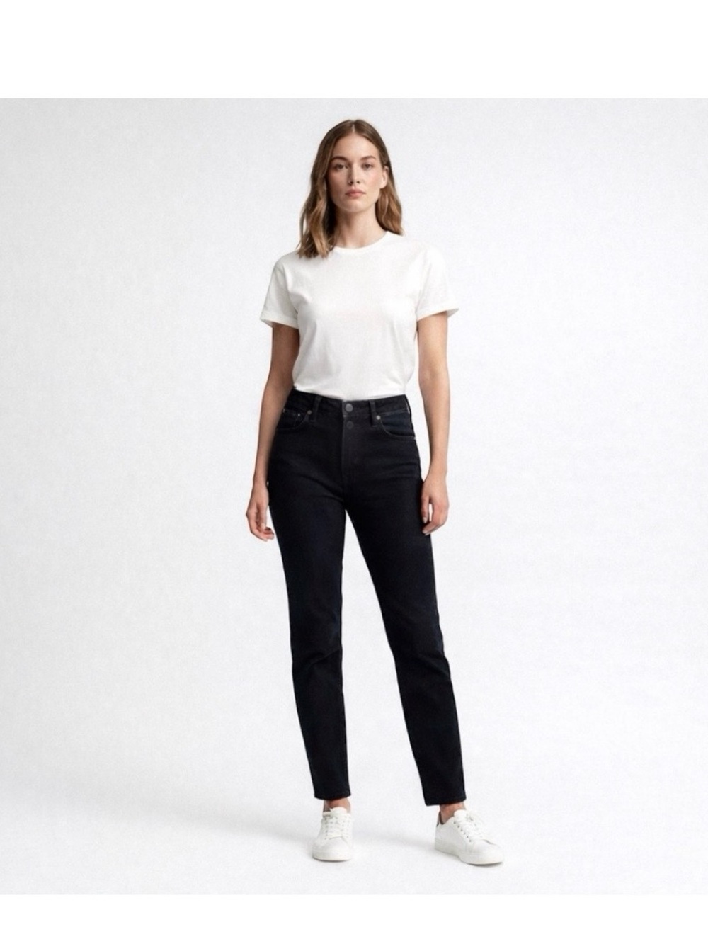 7 For All Mankind Josefina Black Straight Leg Women’s Jeans size 28